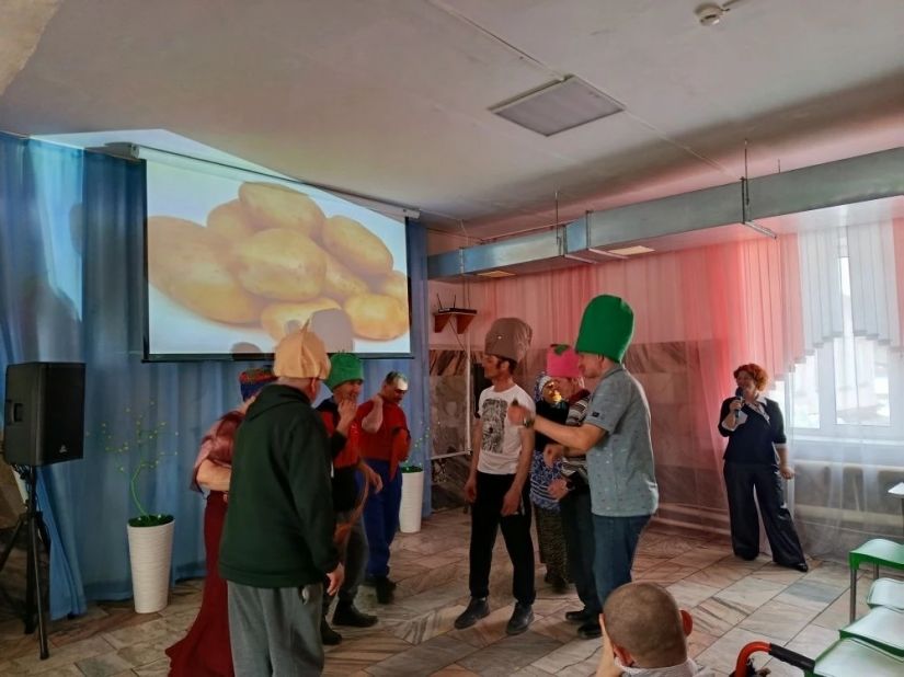 Приобретать навыки, полезные для жизни, помогают подопечным &laquo;серебряные&raquo; волонтёры