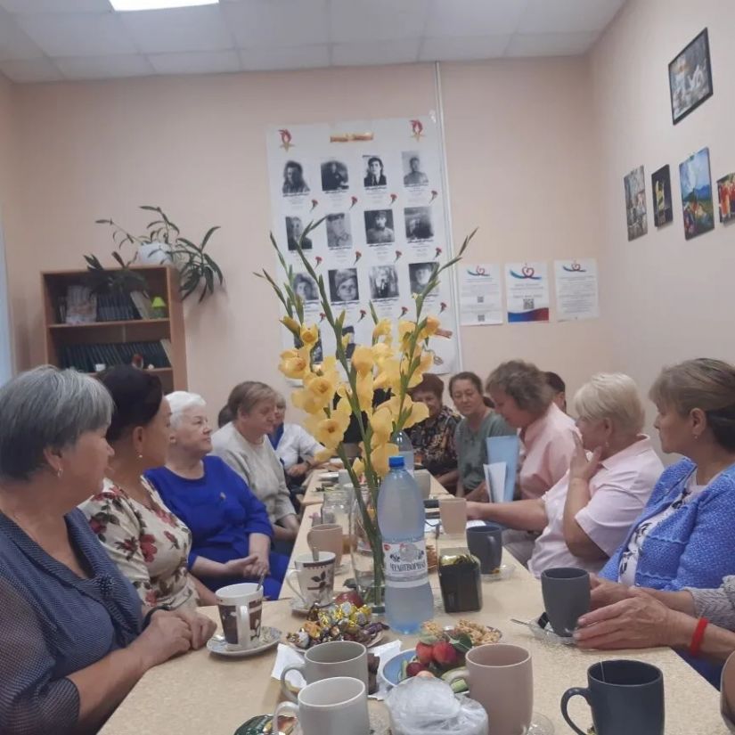 Заседание клуба &laquo;НеслуЧайные встречи&raquo; в Анжеро-Судженске