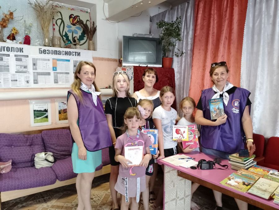 представители волонтерского движения &laquo;Время оптимистов&raquo;