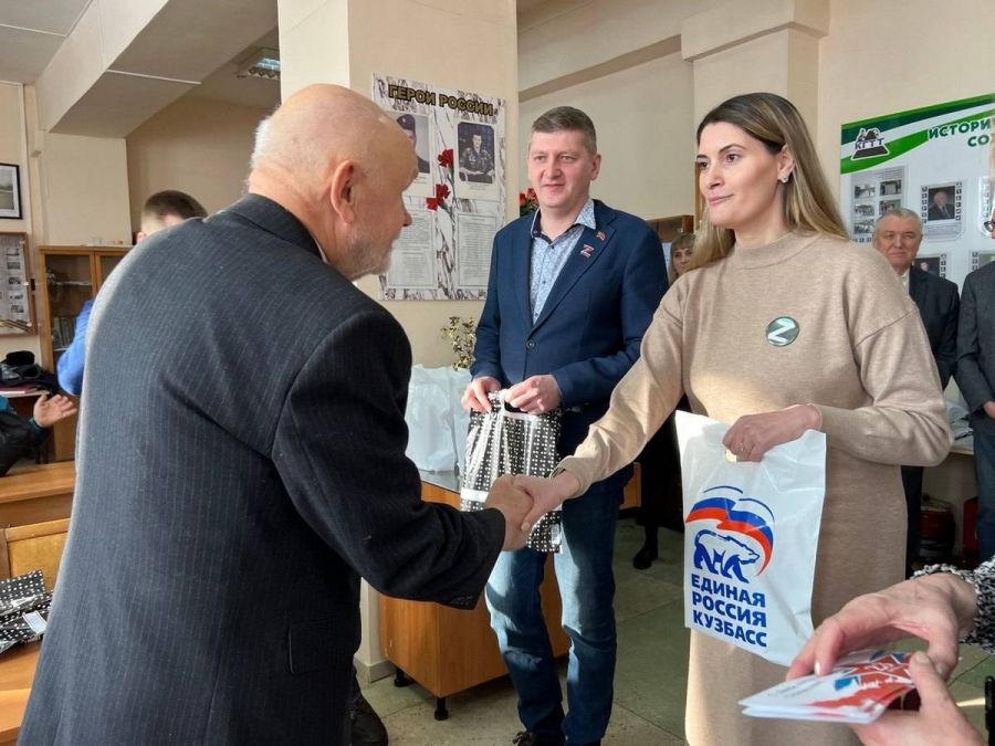 Серебряные волонтеры Кузбасса провели юбилейный шахматный турнир