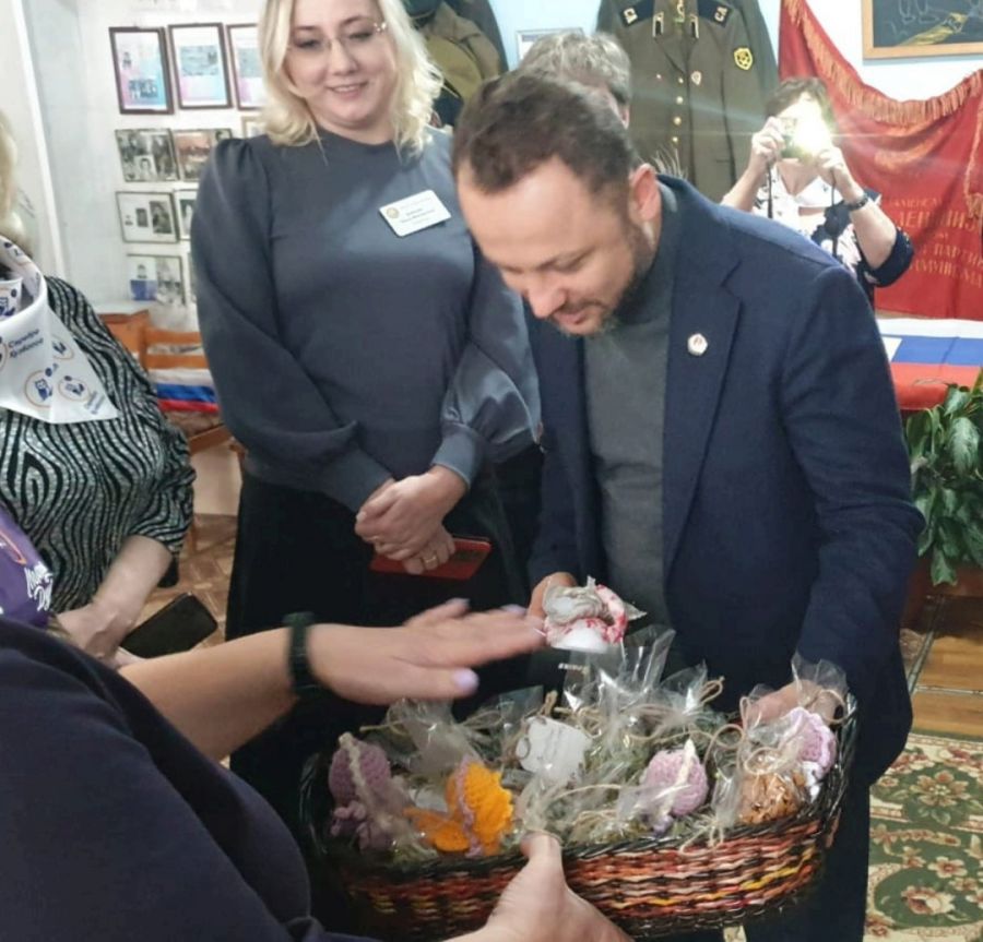 Новогодняя встреча &laquo;серебряных&raquo; волонтеров в музее &laquo;Исток&raquo; школы 68 г. Кемерово