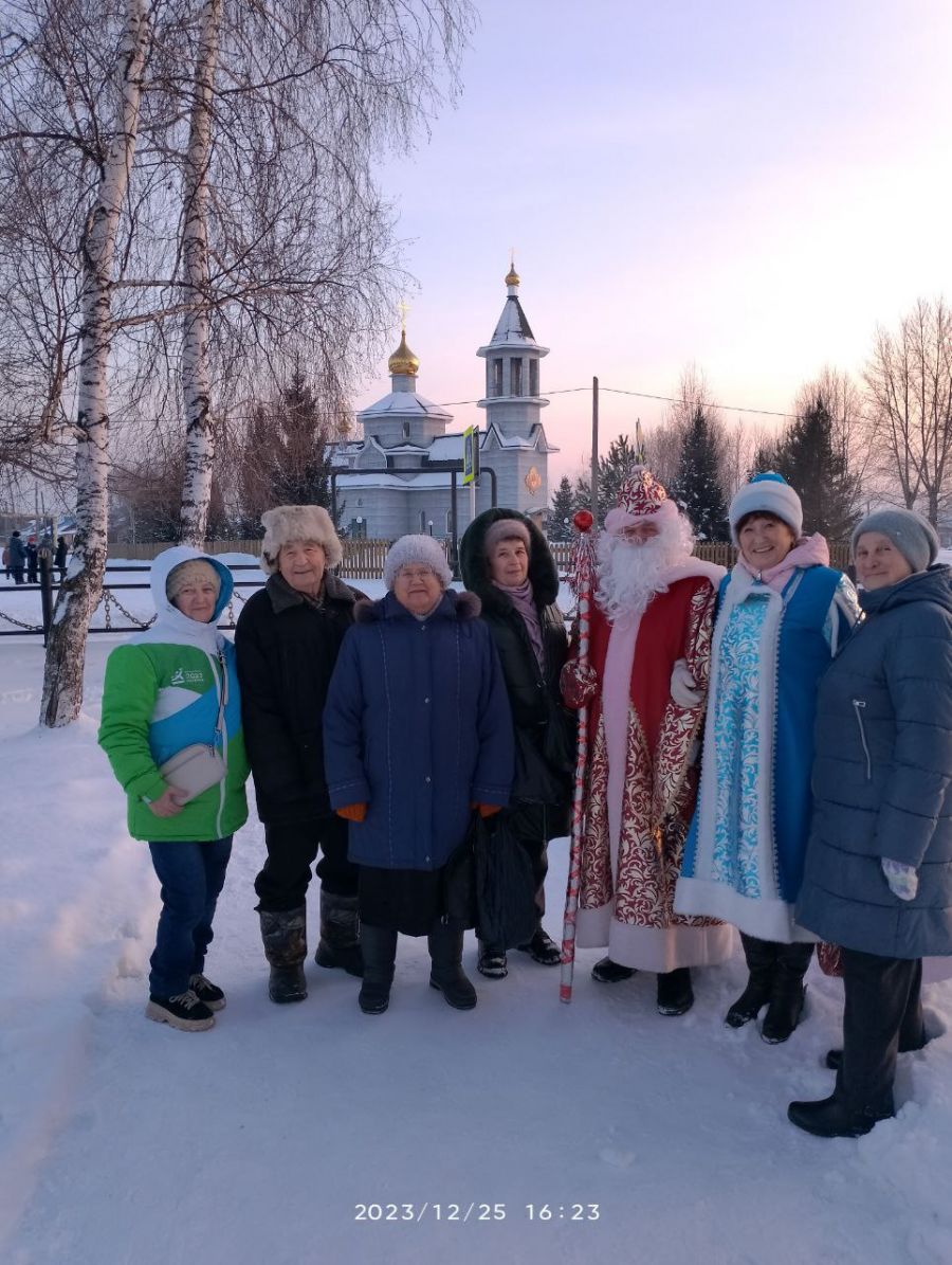 волонтеры &laquo;серебряного&raquo; возраста движения &laquo;Время оптимистов&raquo;
