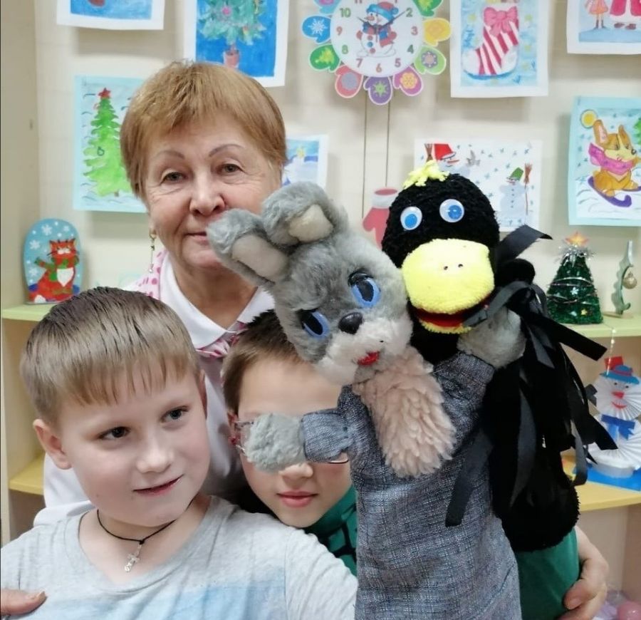 Радости, добра и благополучия желают всем &laquo;серебряные&raquo; волонтёры из Ленинска-Кузнецкого