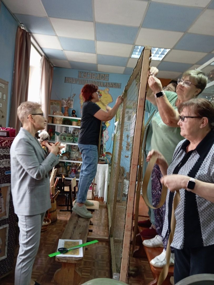 &laquo;День знаний&raquo; у &laquo;серебряных&raquo; волонтёров