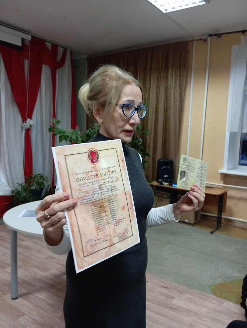 Важный разговор со школьниками о ценности семьи провели &laquo;серебряные&raquo; волонтёры в Кемерово
