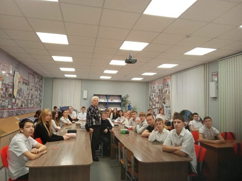 &laquo;Уроки мужества&raquo; проводят &laquo;серебряные&raquo; волонтёры Кузбасса
