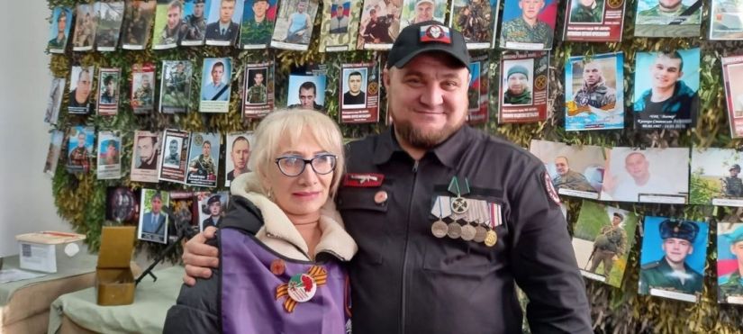 Встреча участников СВО с серебряными волонтерами объединения &laquo;Огонек&raquo; г. Мыски