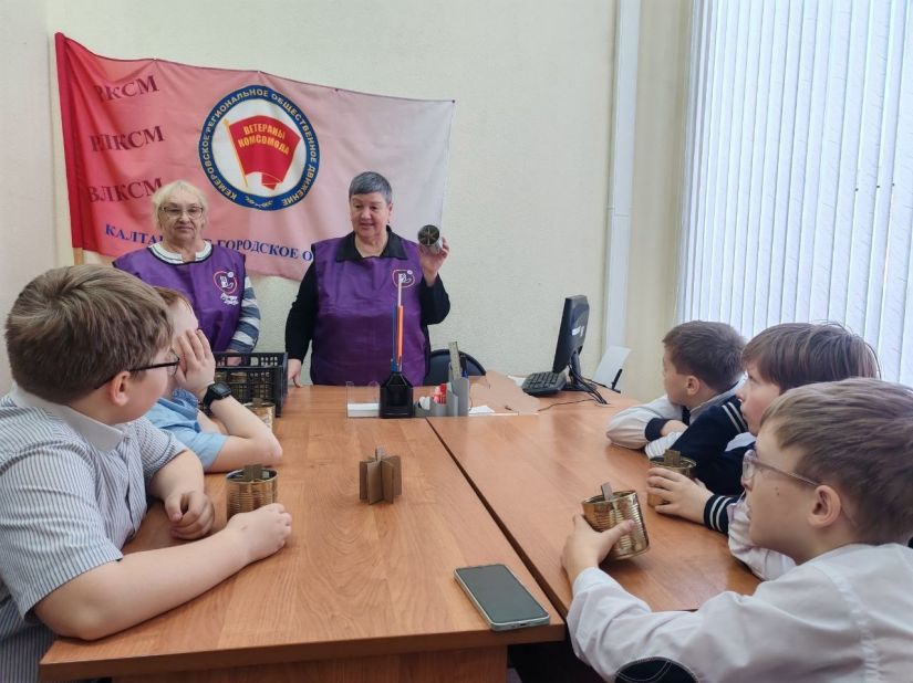 Приближают победу волонтеры Калтана